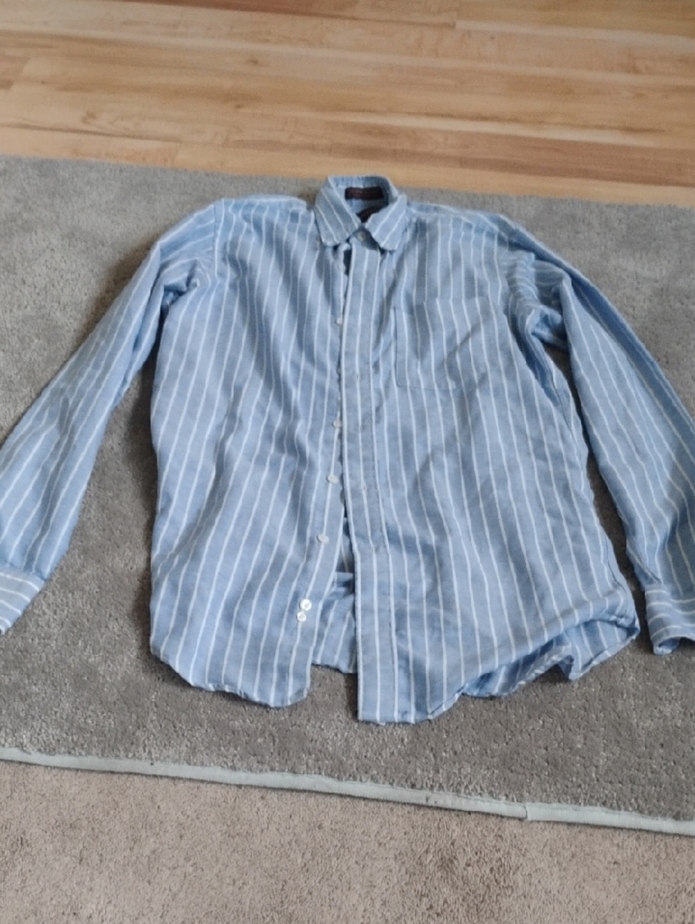Chaps by Ralph Lauren Blue & White Striped Button-Down Shirt.  Men's Large
